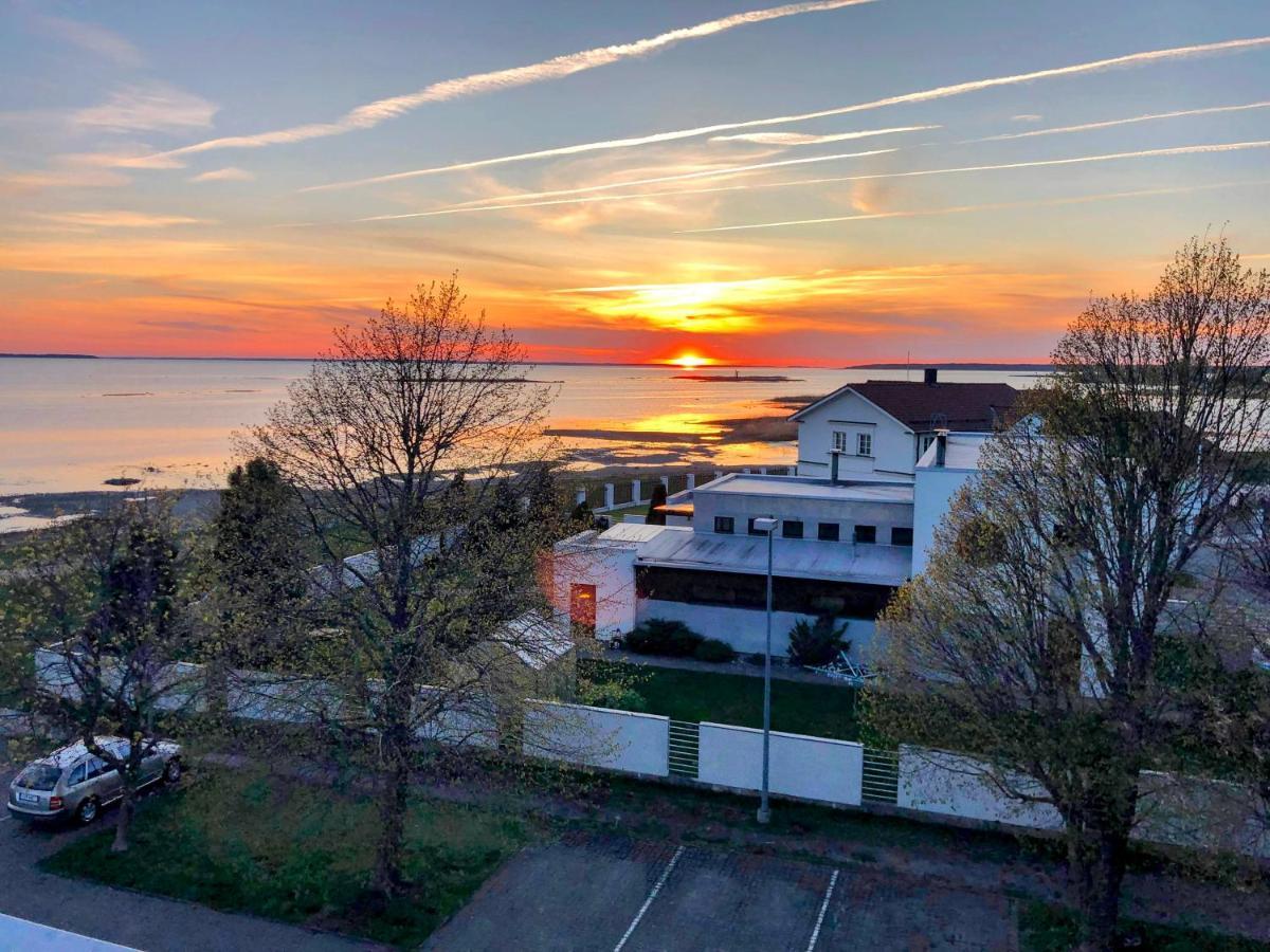 Sunset Dream Apartment With A Panoramic Seaview Haapsalu Luaran gambar